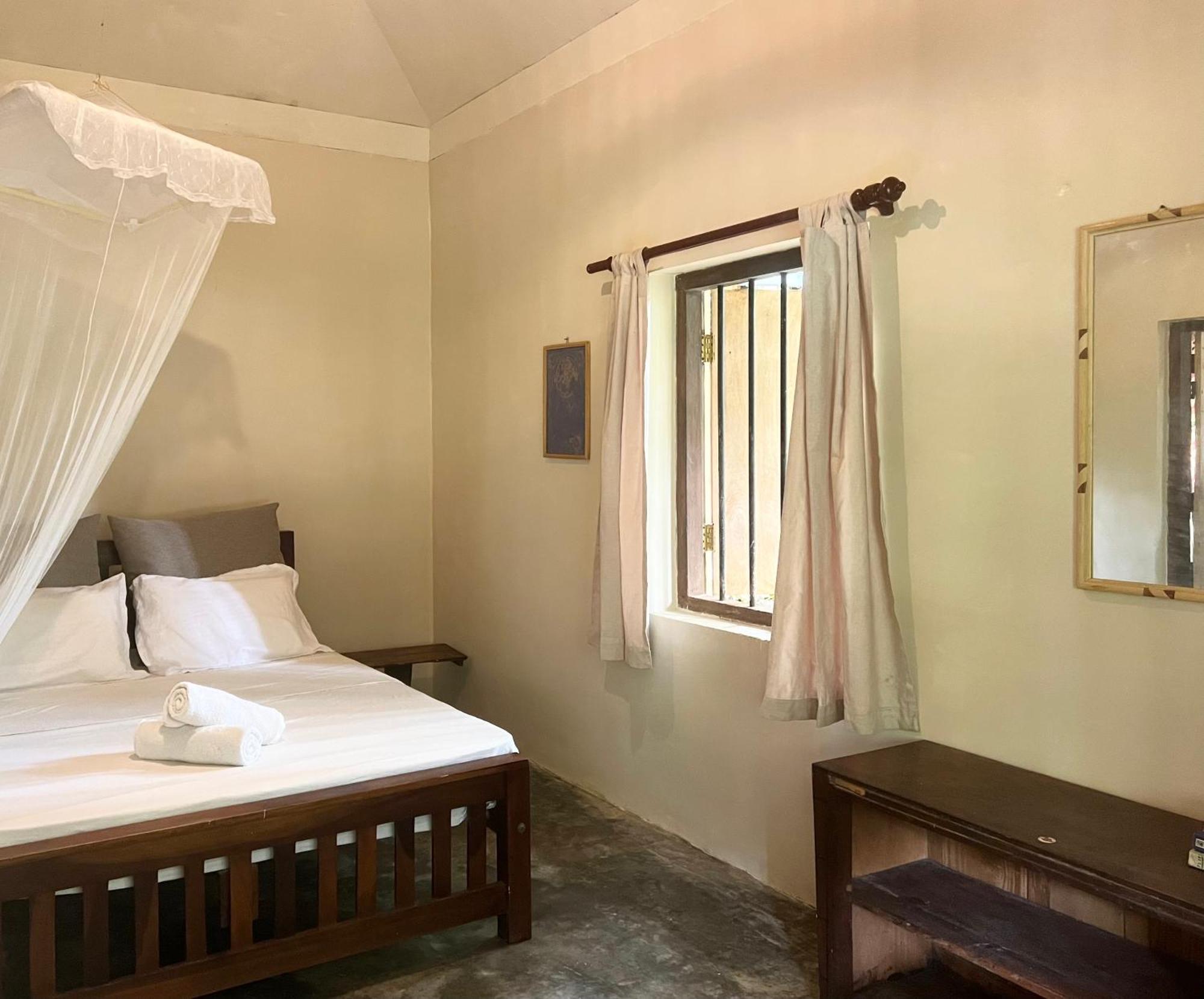 Into The Blue - Yoga Included & Walk To 3 Beaches Tangalle Eksteriør bilde