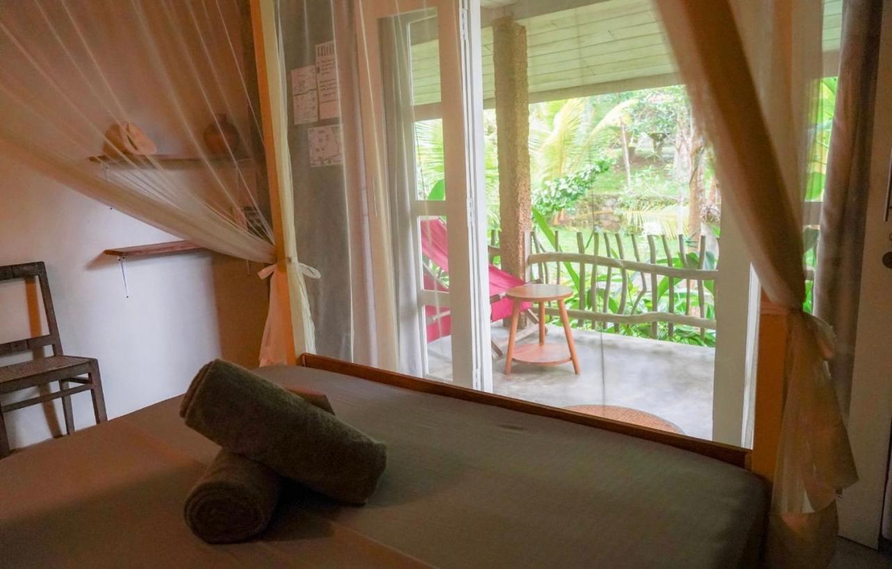 Into The Blue - Yoga Included & Walk To 3 Beaches Tangalle Eksteriør bilde