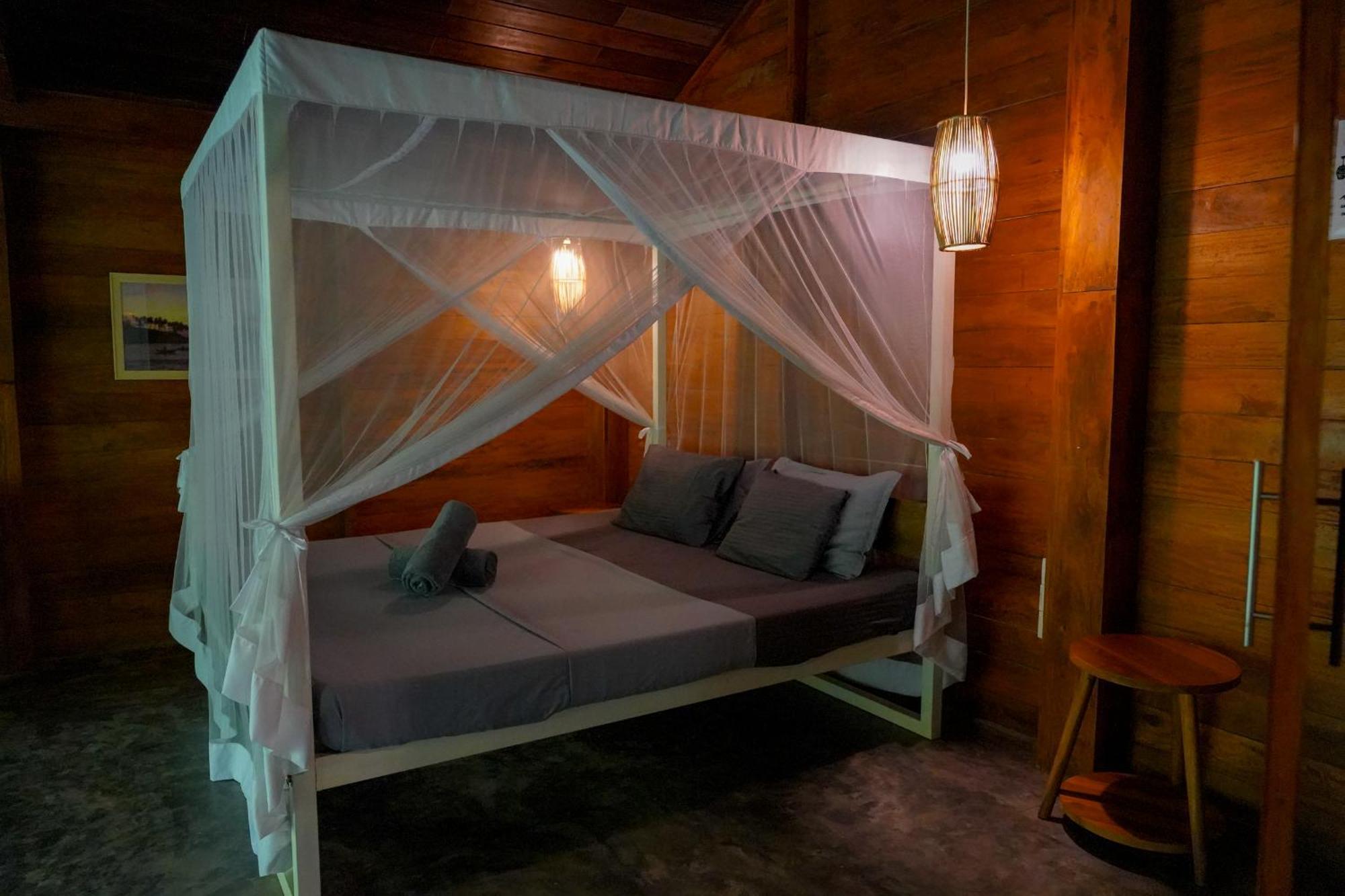 Into The Blue - Yoga Included & Walk To 3 Beaches Tangalle Eksteriør bilde